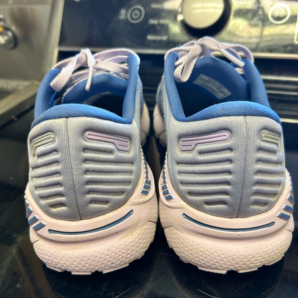 Brooks Women’s Adrenaline GTS Running Shoes - Blue & Pale Pink - Picture 3 of 4